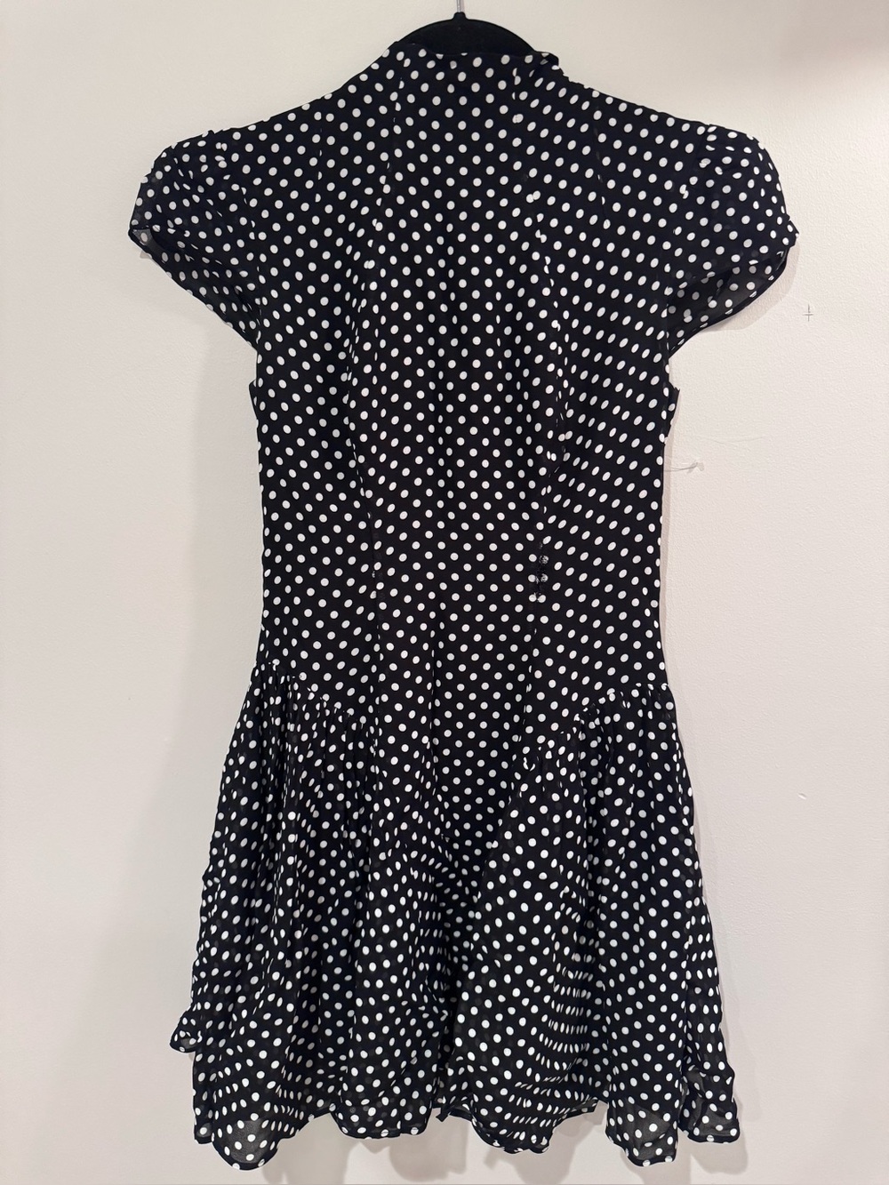 Reformation Maven Minidress features a black and white polkadot size 0 - Picture 6 of 11